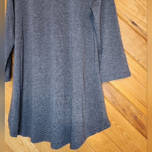 Jamby Styles solid dark gray large quarter length sleeve casual blouse - Picture 8 of 11